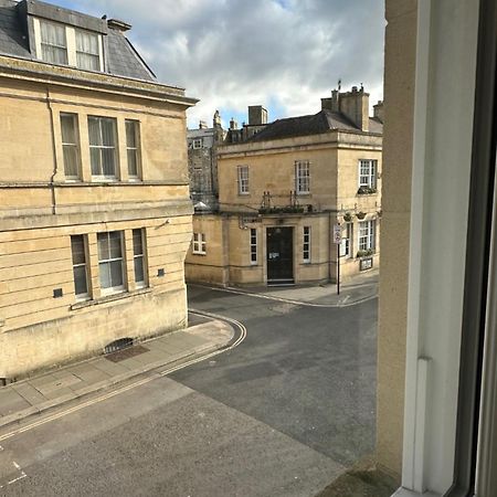 Contemporary Pied A Terre In The Heart Of Bath Exterior foto