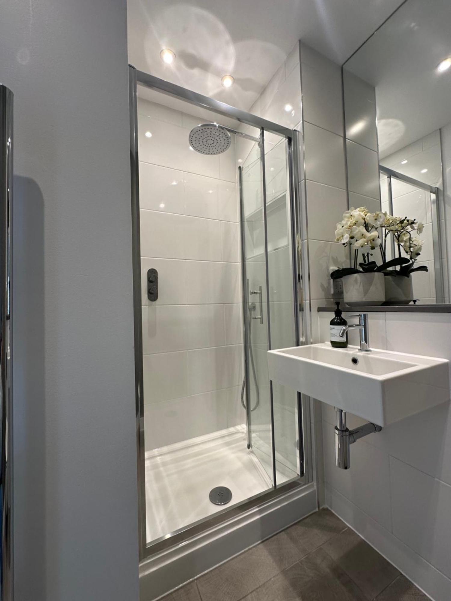 Contemporary Pied A Terre In The Heart Of Bath Exterior foto